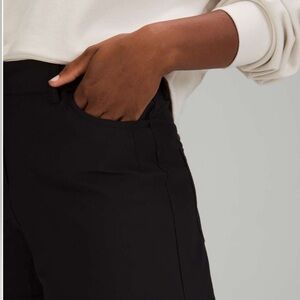 Lululemon city sleek shorts